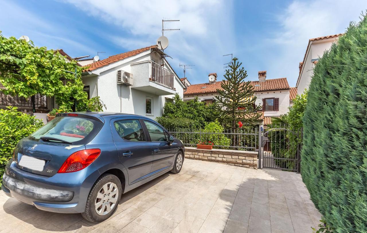 Ferienwohnung Rina B4 Poreč Exterior foto